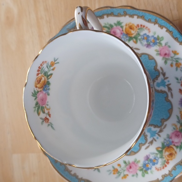 Vintage Crown Staffordshire Tea Set - Picture 2 of 5